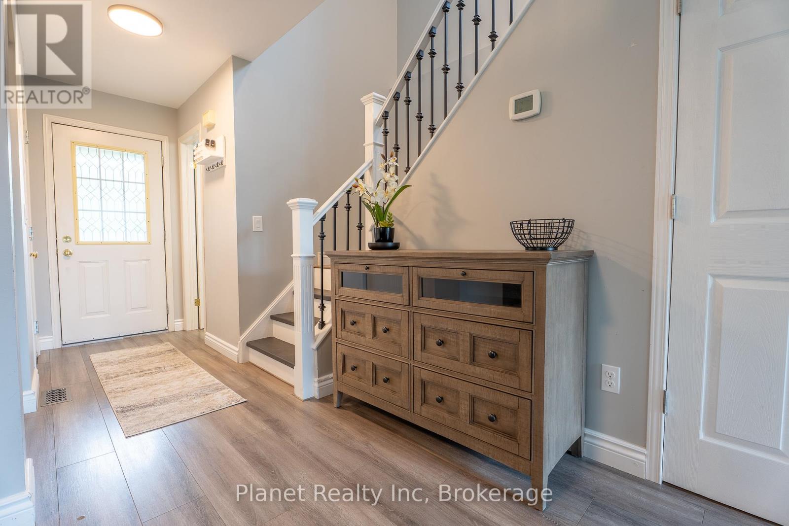 16 Southcreek Trail, Guelph, Ontario  N1G 4Y8 - Photo 12 - X12296264