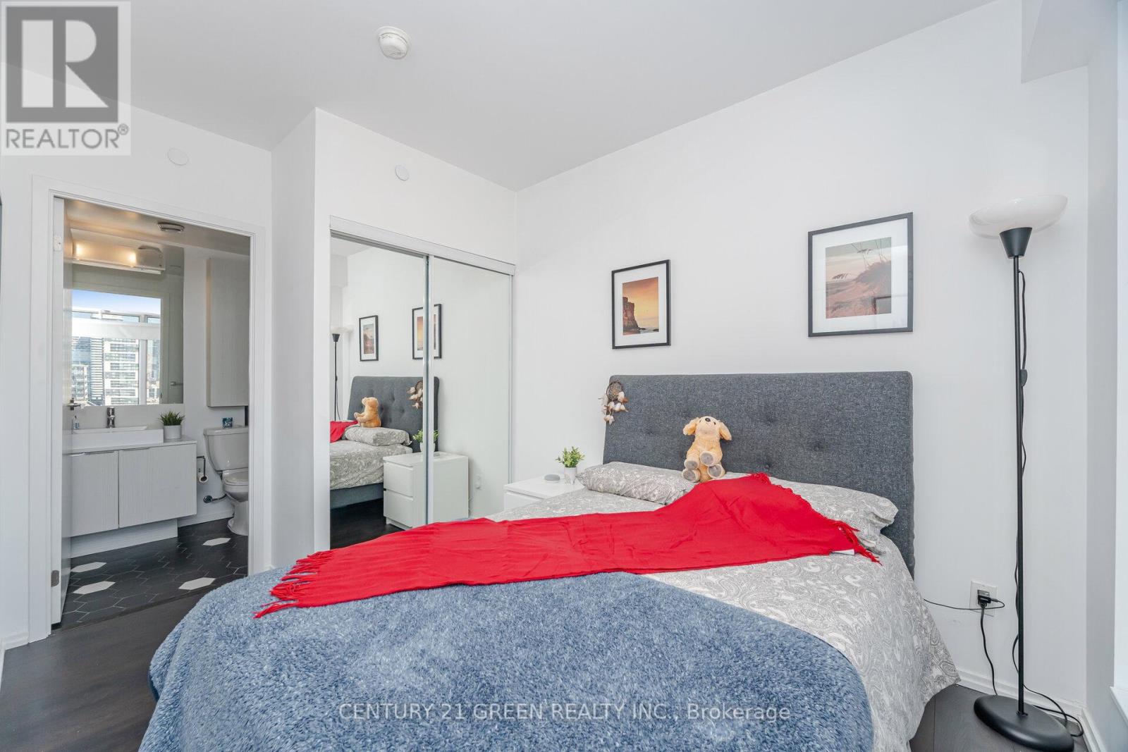 2310 - 68 Shuter Street, Toronto (Church-Yonge Corridor), Ontario  M5B 1B4 - Photo 21 - C12445748