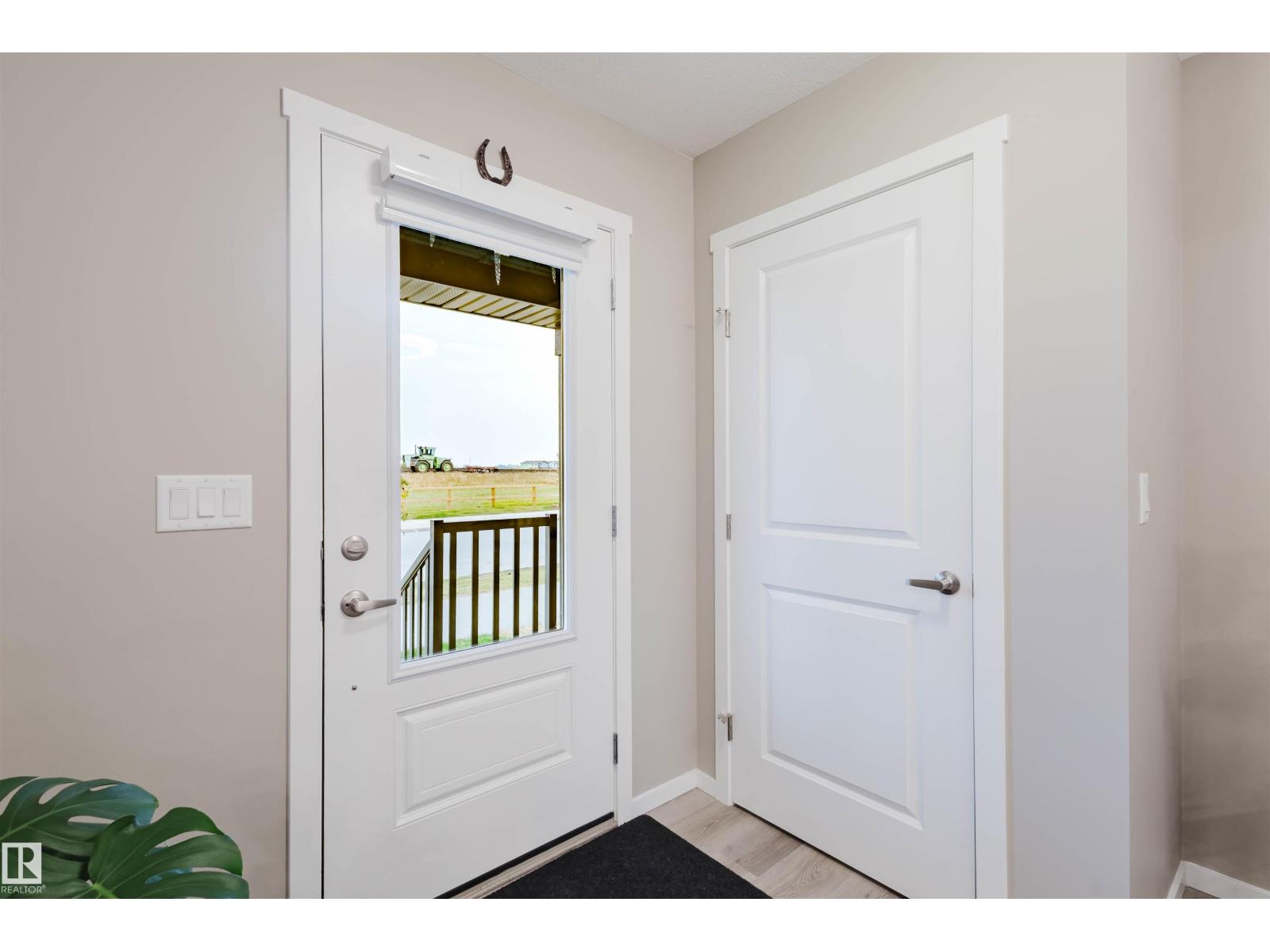 20808 19 Av Nw, Edmonton, Alberta  T6M 1R5 - Photo 3 - E4460590