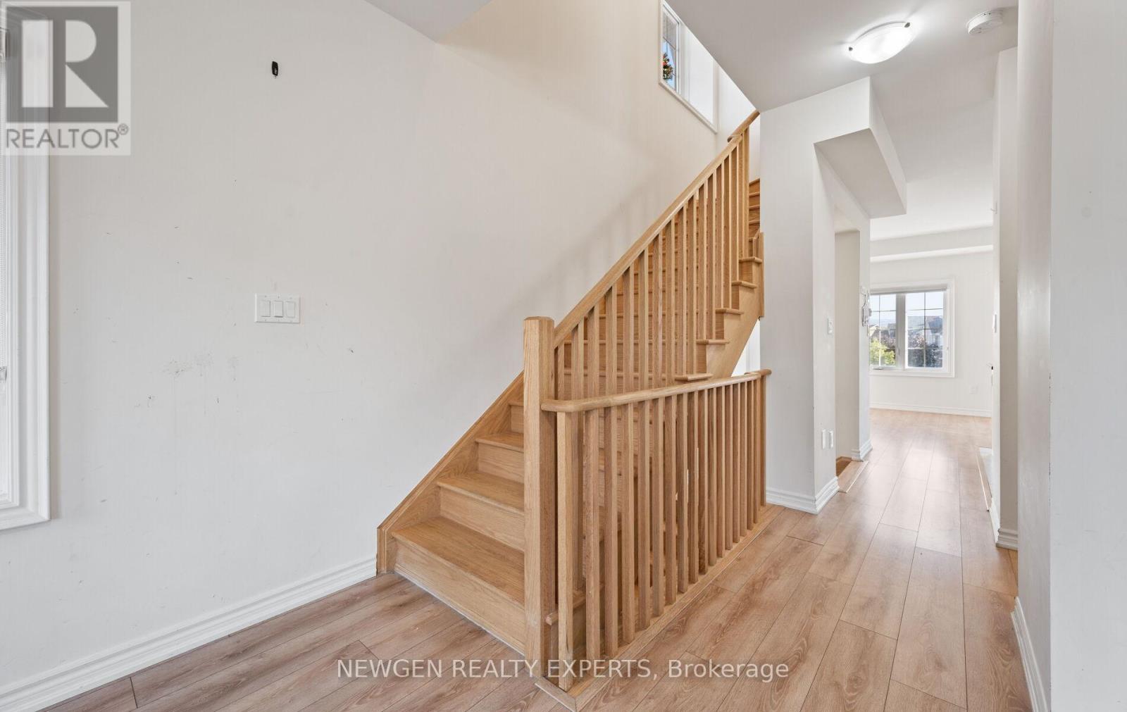 223 Royal Northern Path N, Oshawa, Ontario  L1L 0R6 - Photo 17 - E12429671