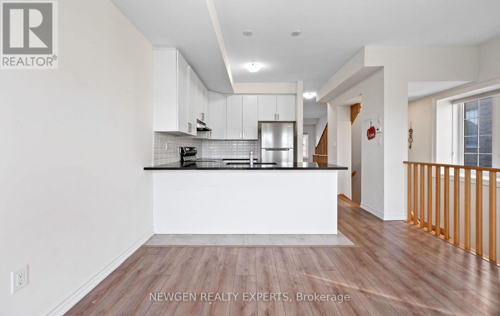 223 Royal Northern Path N, Oshawa, Ontario  L1L 0R6 - Photo 14 - E12429671