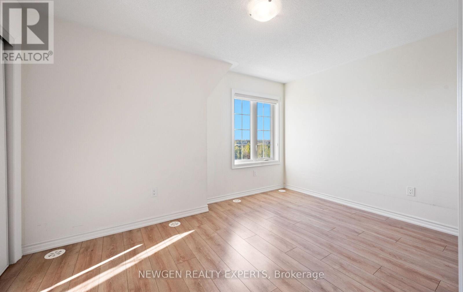 223 Royal Northern Path N, Oshawa, Ontario  L1L 0R6 - Photo 24 - E12429671