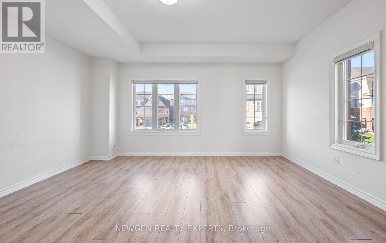 223 Royal Northern Path N, Oshawa, Ontario  L1L 0R6 - Photo 19 - E12429671