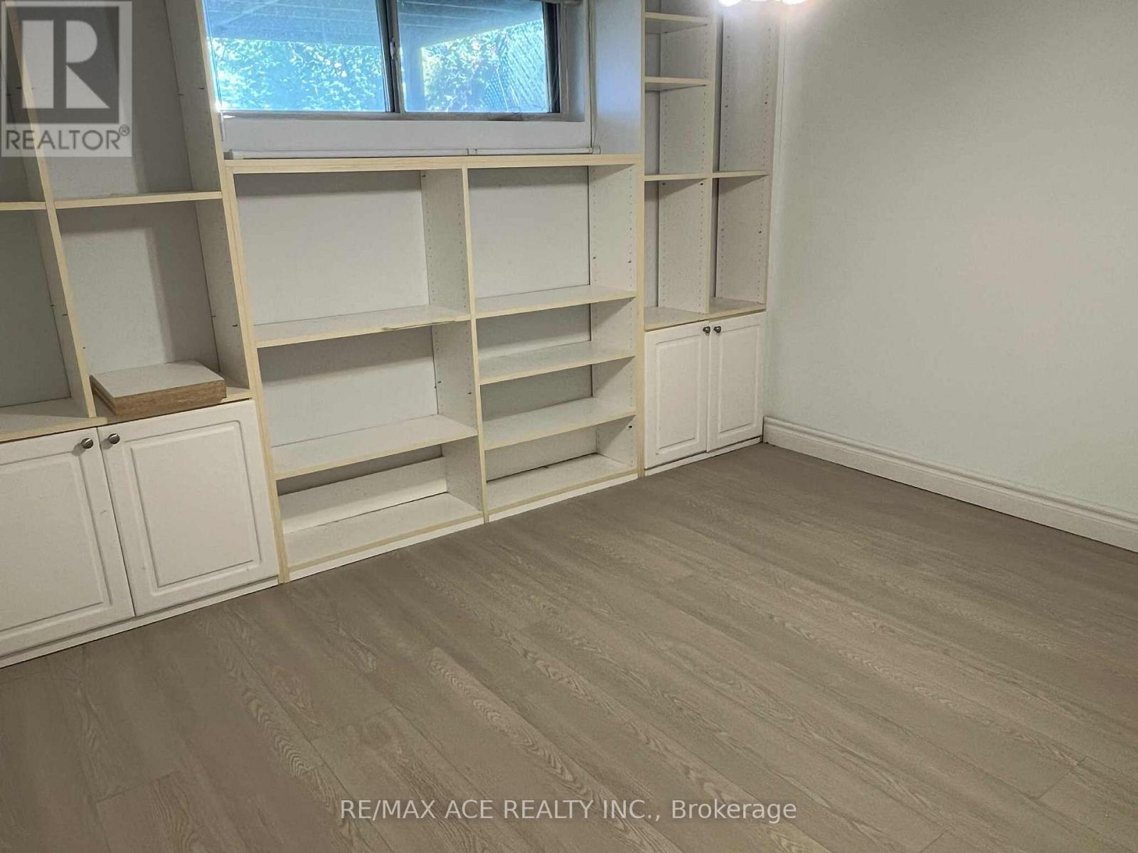 Bsmt - 52 Lombardy Crescent, Toronto, Ontario  M1K 4N9 - Photo 2 - E12445755