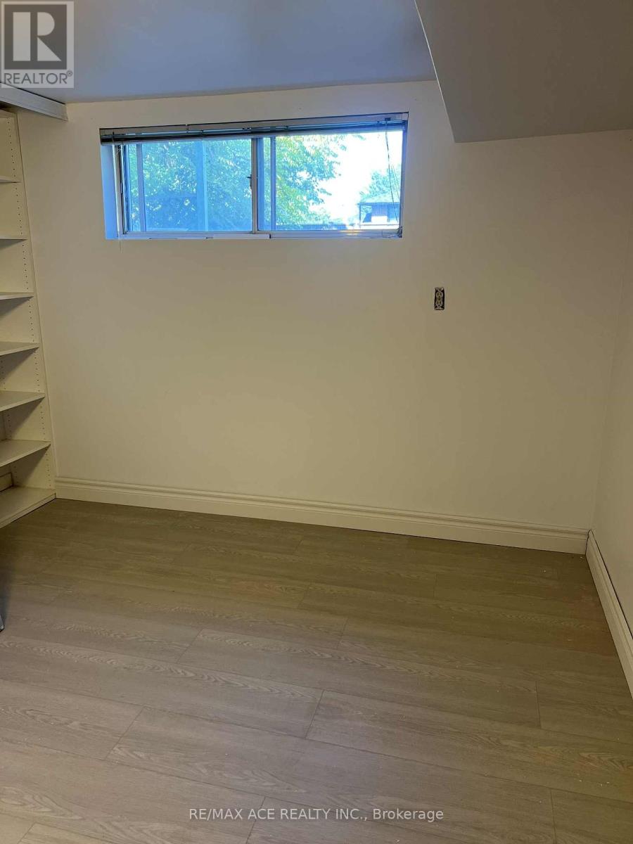 Bsmt - 52 Lombardy Crescent, Toronto, Ontario  M1K 4N9 - Photo 3 - E12445755