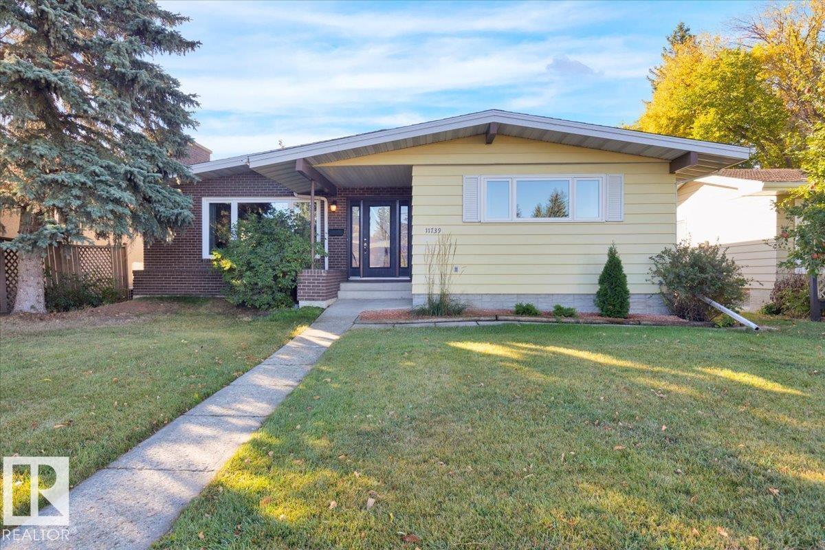 11739 39 AV NW, Edmonton, Alberta