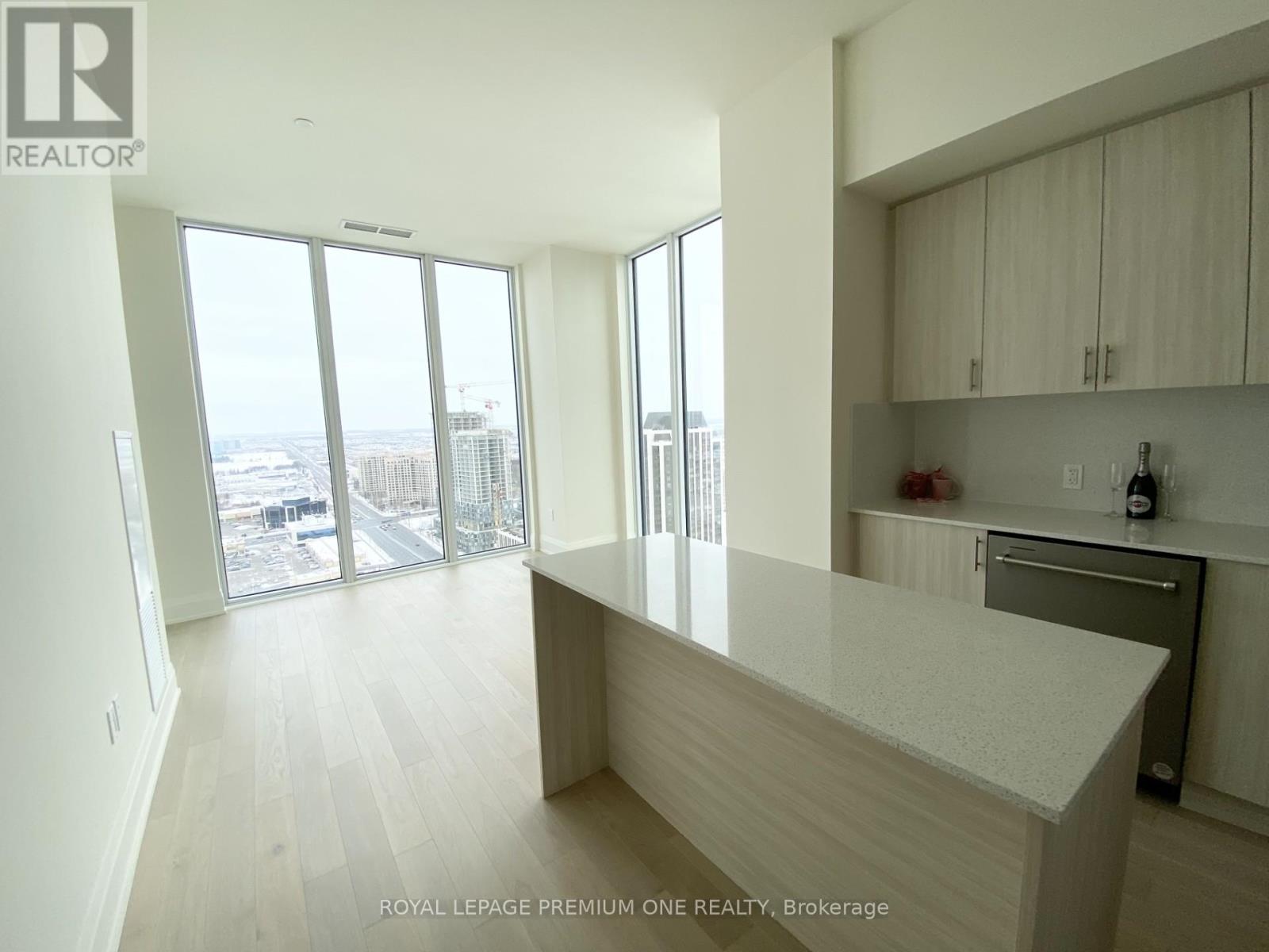 PH218 - 9000 JANE STREET, Vaughan, Ontario