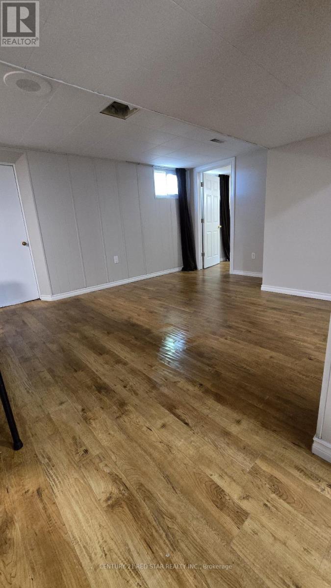 235 Mary Street, Oakville, Ontario  L6K 1S5 - Photo 20 - W12445753