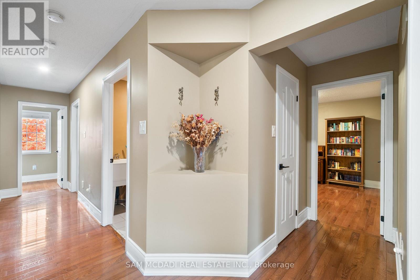 3859 Pondview Way, Mississauga (Lisgar), Ontario  L5N 8K1 - Photo 35 - W12445757