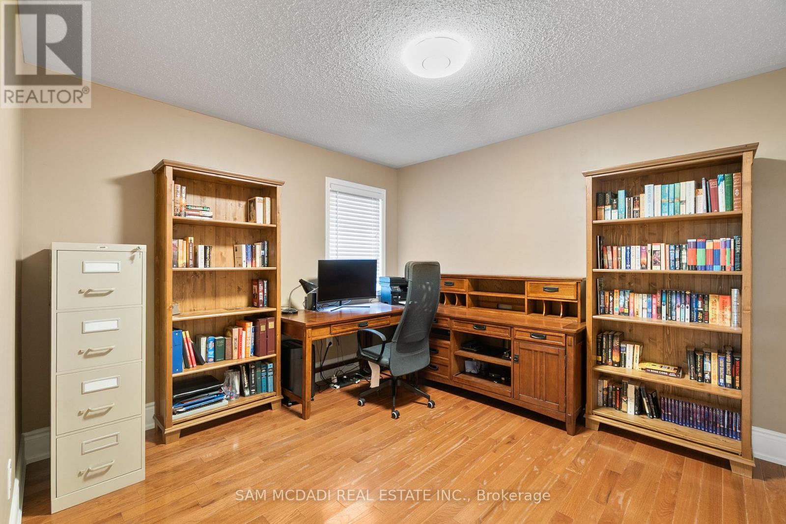 3859 Pondview Way, Mississauga (Lisgar), Ontario  L5N 8K1 - Photo 36 - W12445757