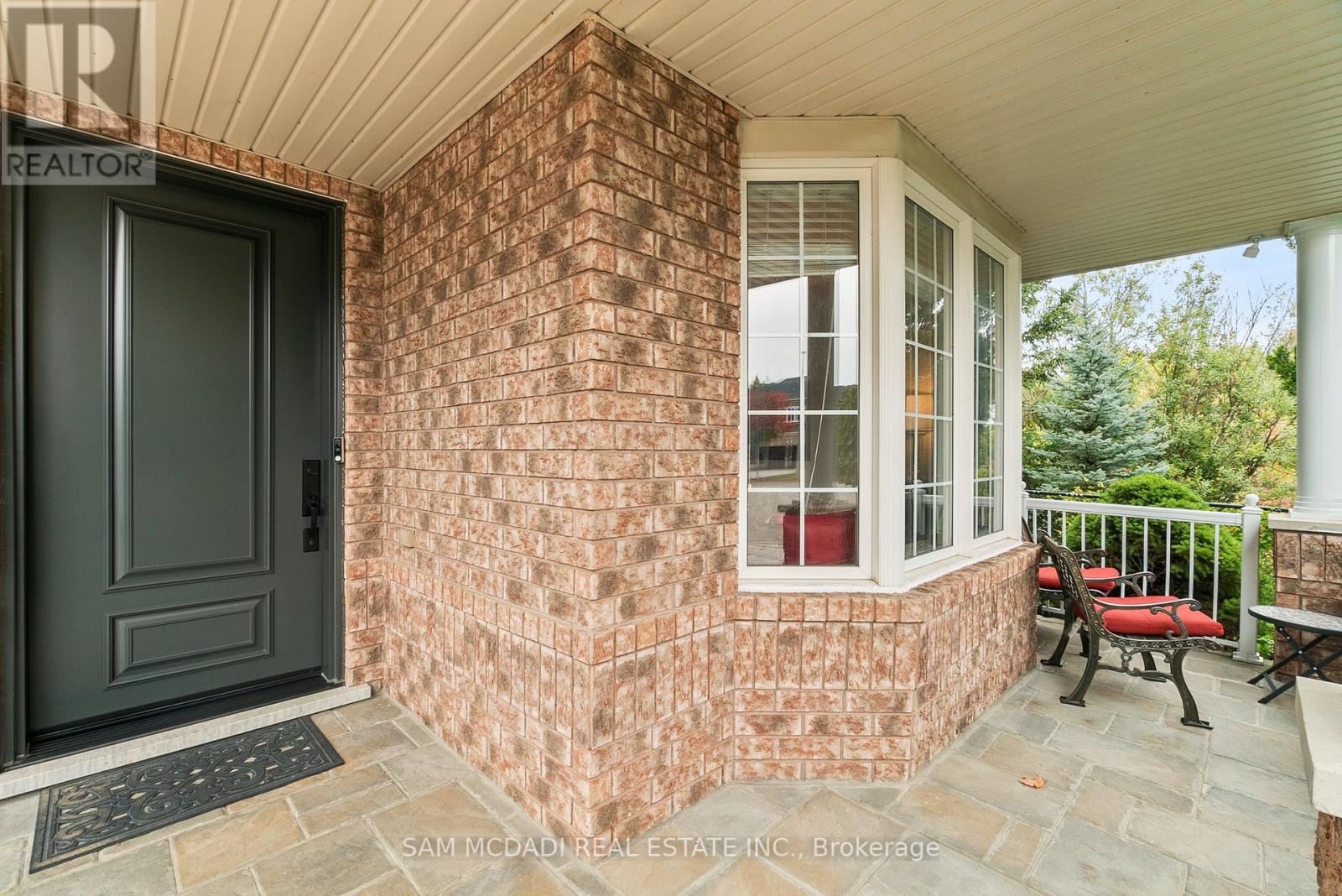 3859 Pondview Way, Mississauga (Lisgar), Ontario  L5N 8K1 - Photo 4 - W12445757
