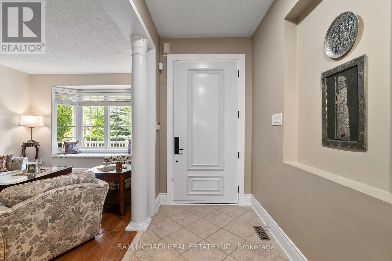 3859 Pondview Way, Mississauga (Lisgar), Ontario  L5N 8K1 - Photo 5 - W12445757