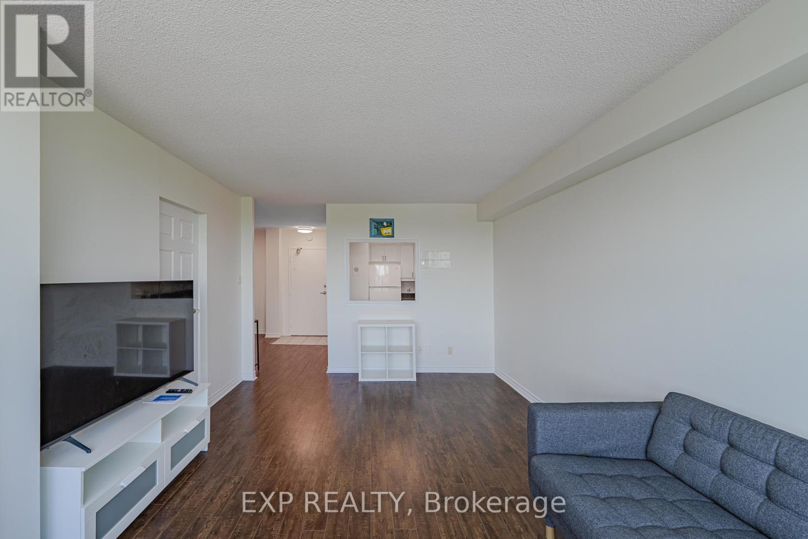 1111 - 555 Brittany Drive, Ottawa, Ontario  K1K 4C5 - Photo 13 - X12445762