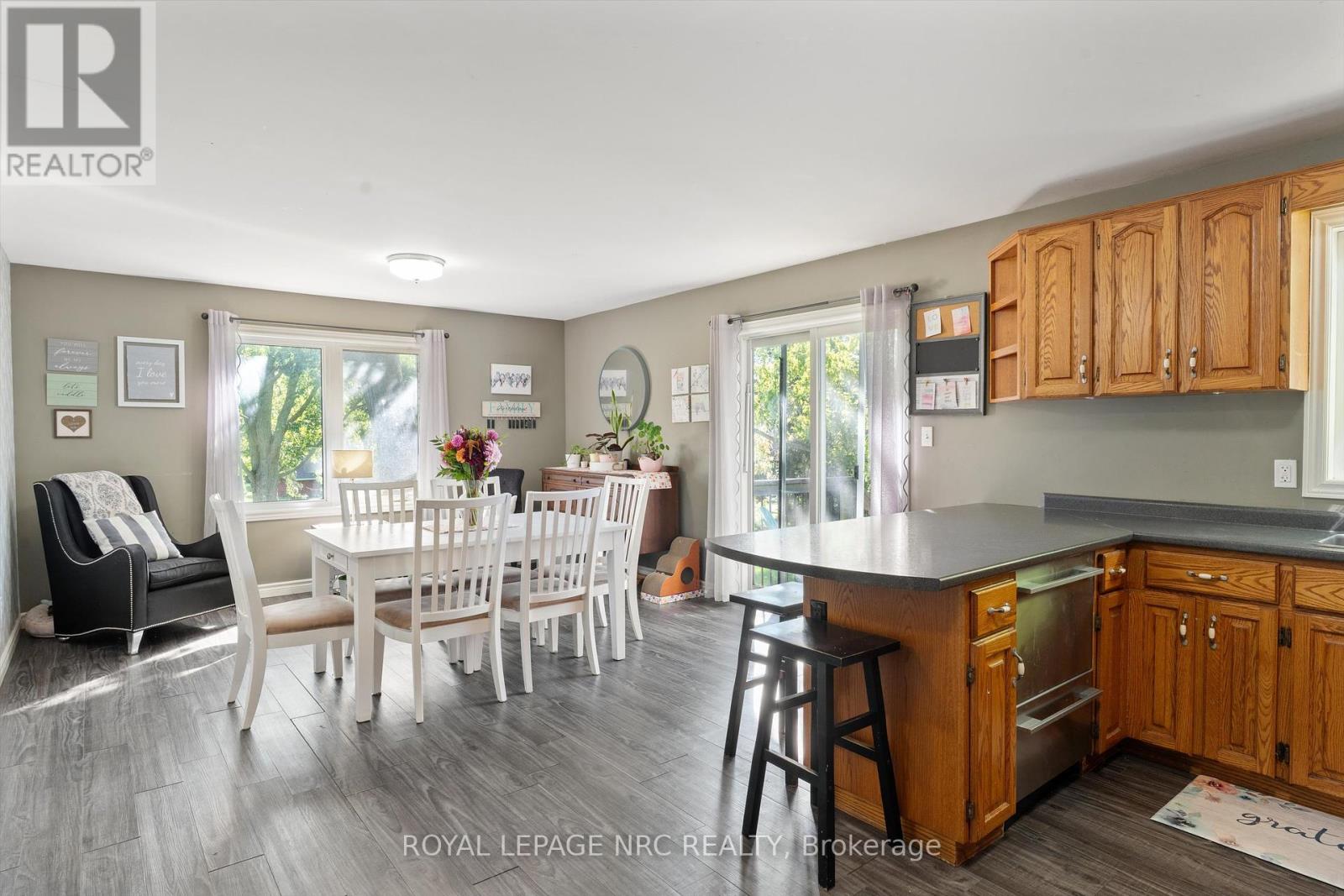 39 Quaker Road, Welland, Ontario  L3C 3G3 - Photo 17 - X12445782