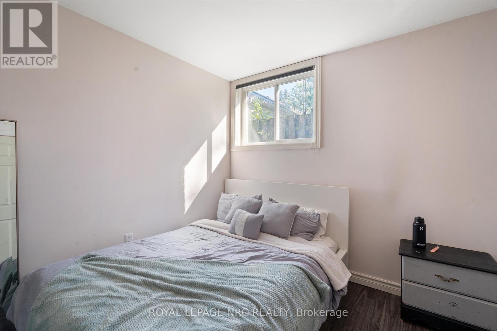 39 Quaker Road, Welland, Ontario  L3C 3G3 - Photo 26 - X12445782