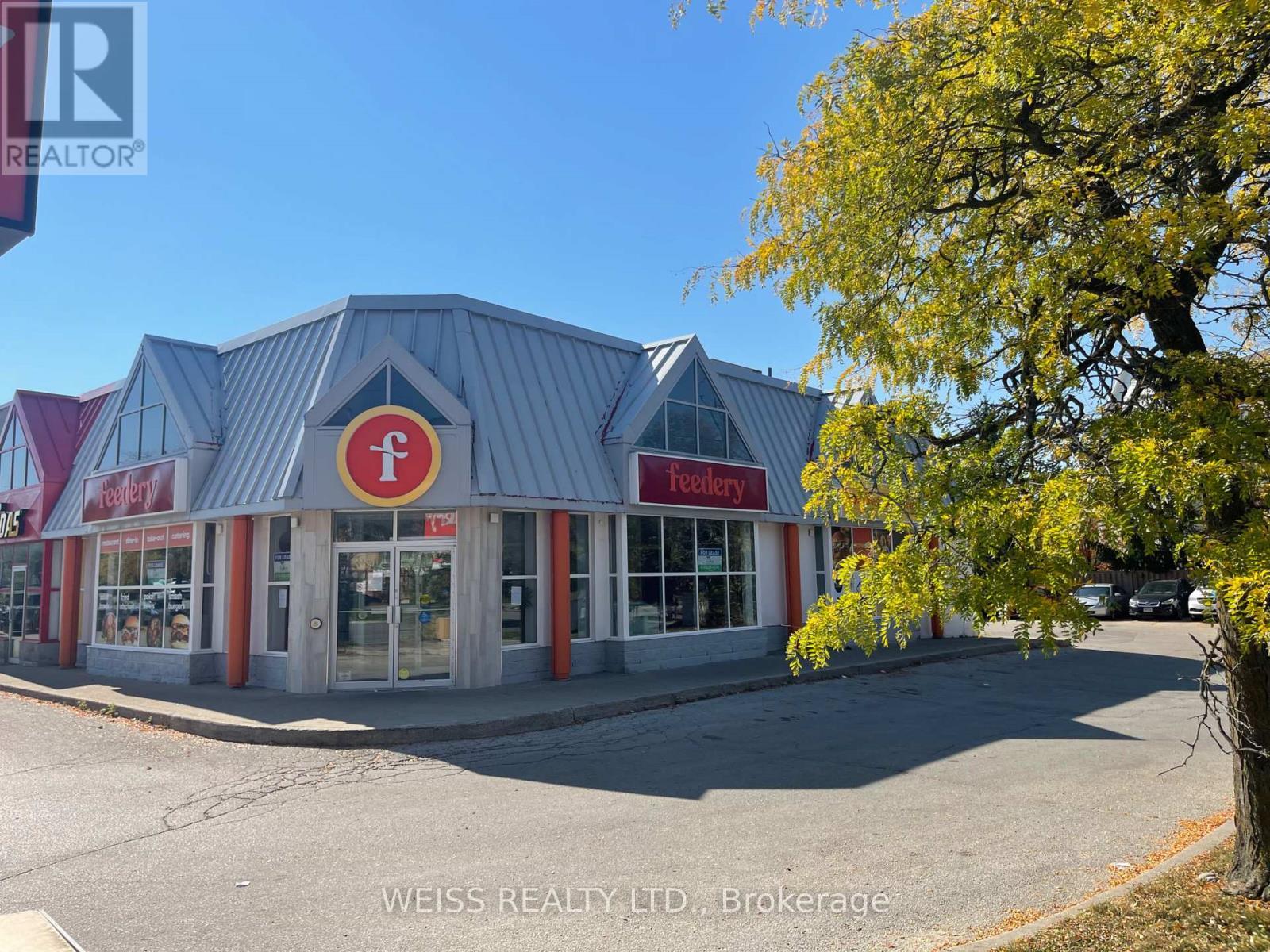 14846 Yonge Street, Aurora, Ontario  L4G 1N2 - Photo 2 - N12443106