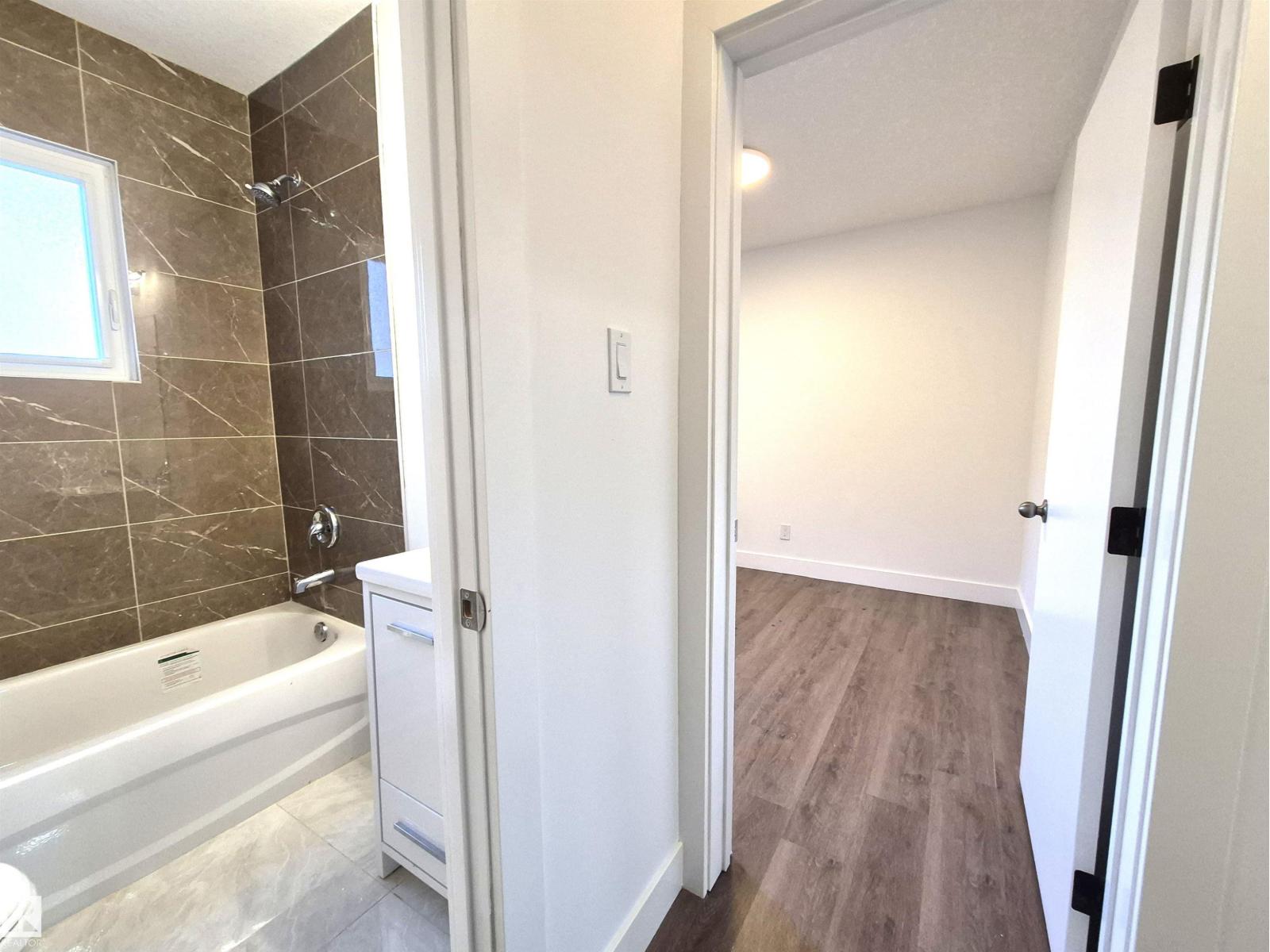 11421 83 St Nw, Edmonton, Alberta  T5B 2Y4 - Photo 14 - E4460944
