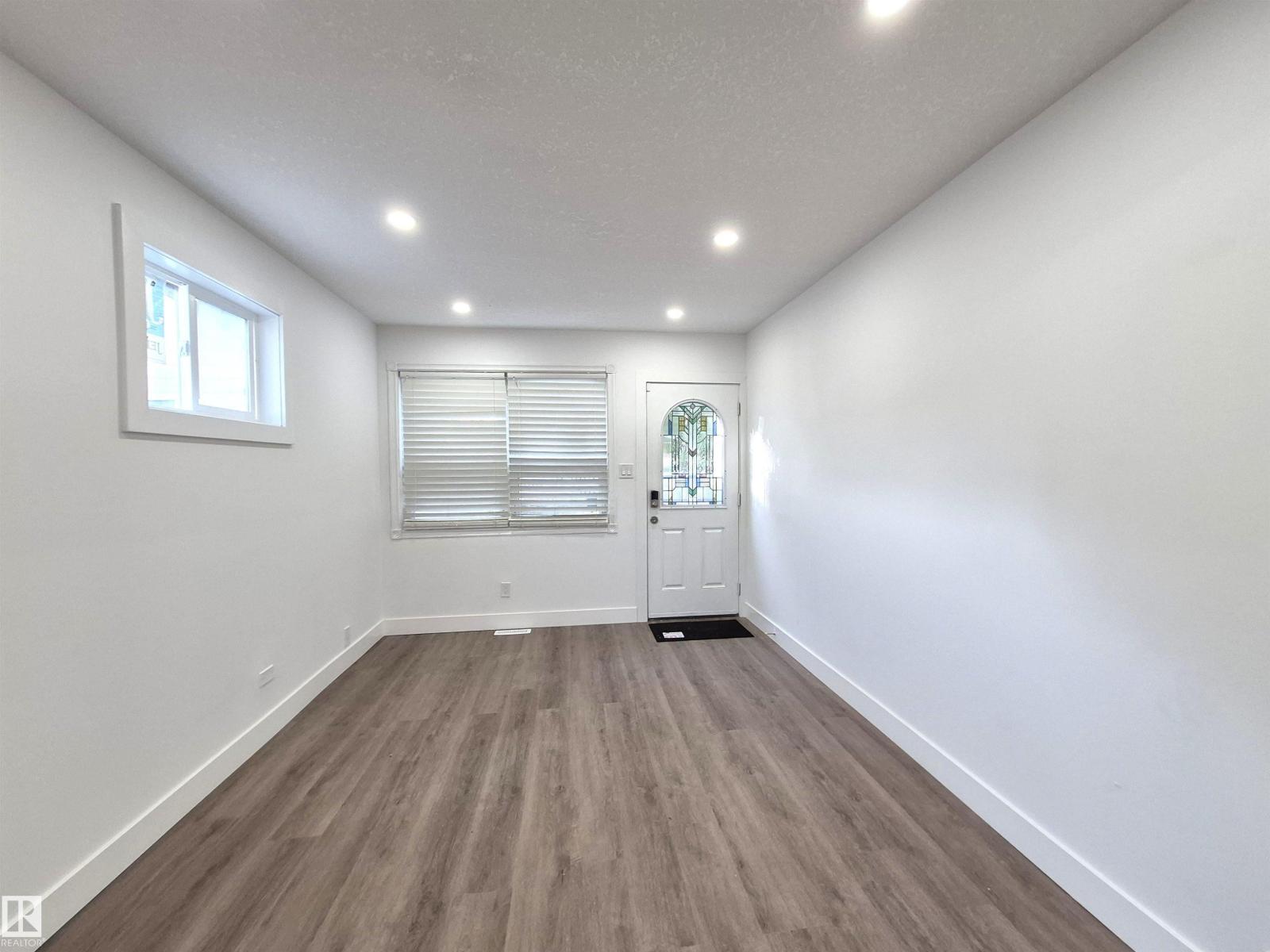 11421 83 St Nw, Edmonton, Alberta  T5B 2Y4 - Photo 4 - E4460944