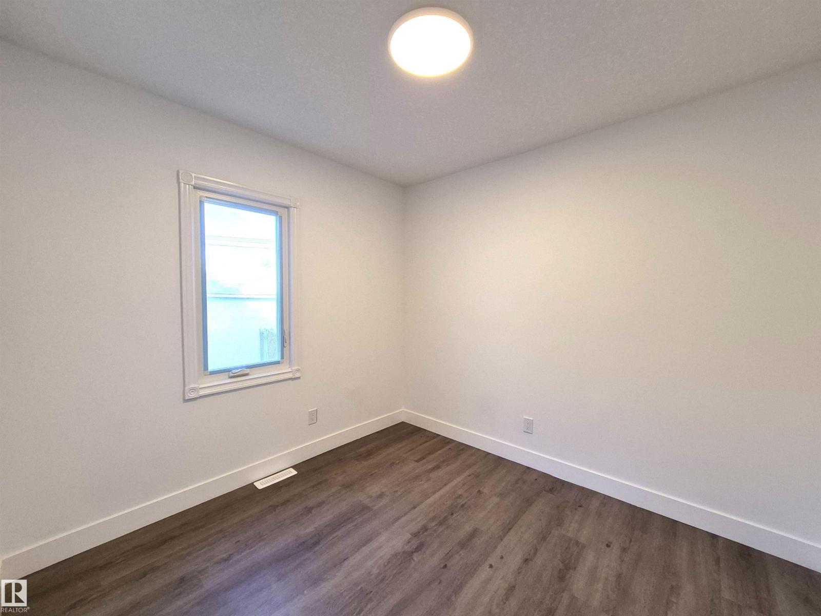 11421 83 St Nw, Edmonton, Alberta  T5B 2Y4 - Photo 9 - E4460944