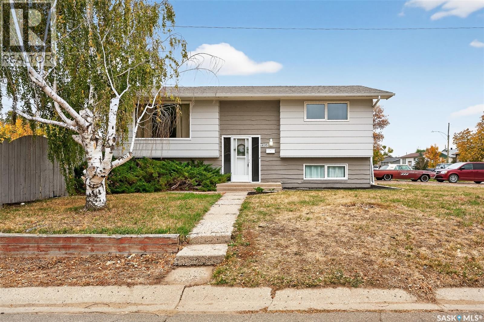 1351 14th AVENUE SW, Moose Jaw, Saskatchewan