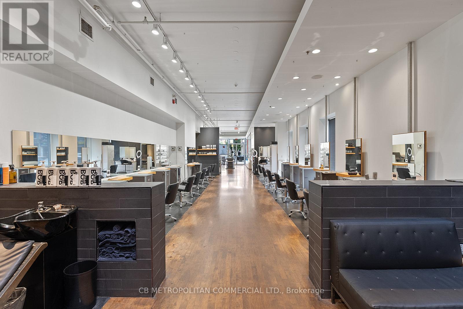 269 Queen Street W, Toronto (Waterfront Communities), Ontario  M5V 1Z9 - Photo 11 - C12445760