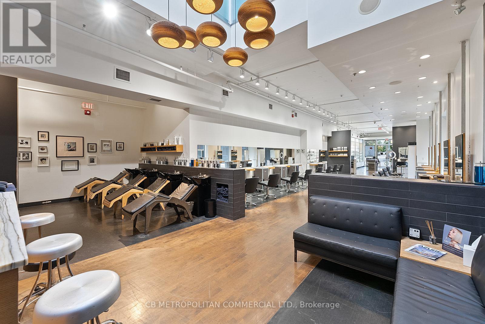 269 Queen Street W, Toronto (Waterfront Communities), Ontario  M5V 1Z9 - Photo 12 - C12445760