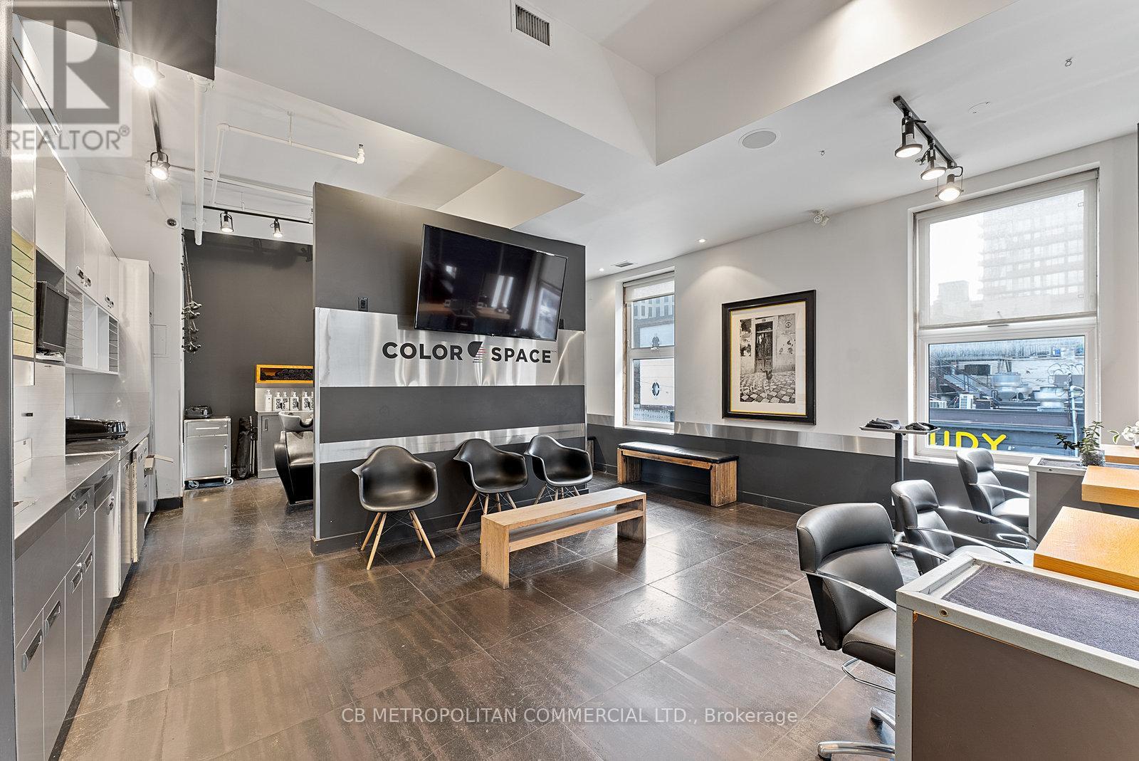 269 Queen Street W, Toronto (Waterfront Communities), Ontario  M5V 1Z9 - Photo 13 - C12445760