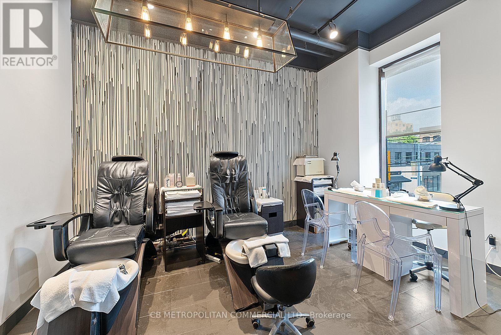 269 Queen Street W, Toronto (Waterfront Communities), Ontario  M5V 1Z9 - Photo 18 - C12445760