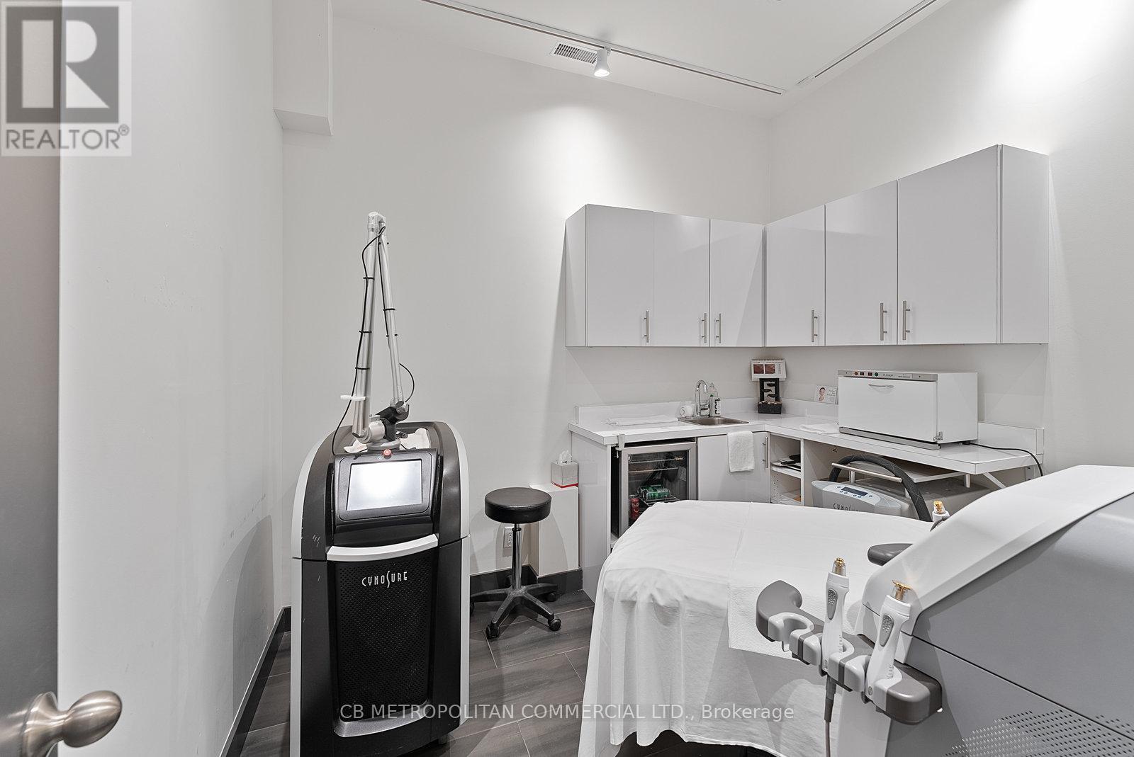 269 Queen Street W, Toronto (Waterfront Communities), Ontario  M5V 1Z9 - Photo 20 - C12445760
