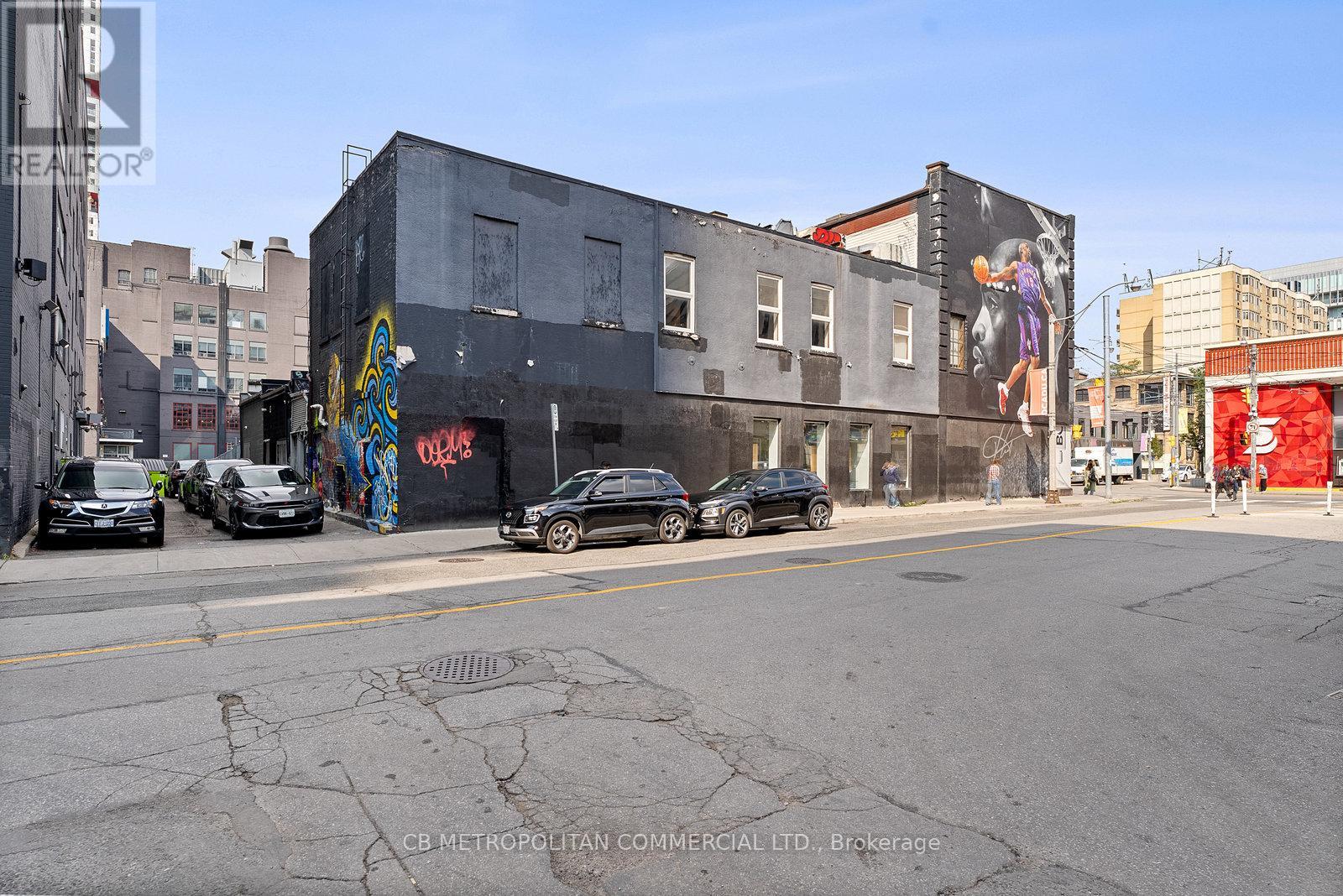 269 Queen Street W, Toronto (Waterfront Communities), Ontario  M5V 1Z9 - Photo 4 - C12445760