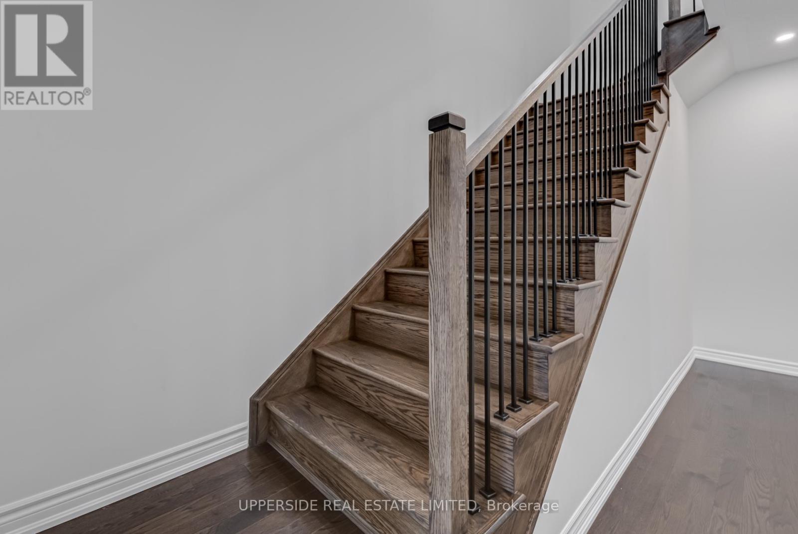 73 Gemini Drive, Barrie, Ontario  L9J 0P8 - Photo 19 - S12445784