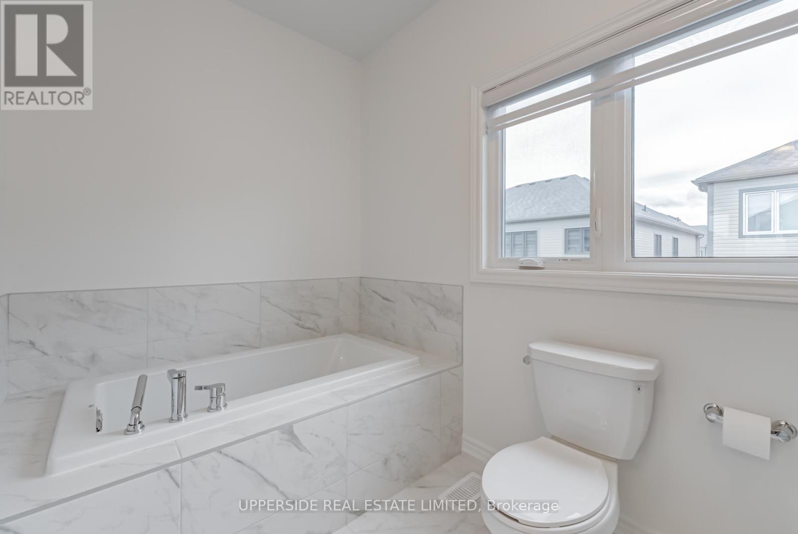 73 Gemini Drive, Barrie, Ontario  L9J 0P8 - Photo 33 - S12445784