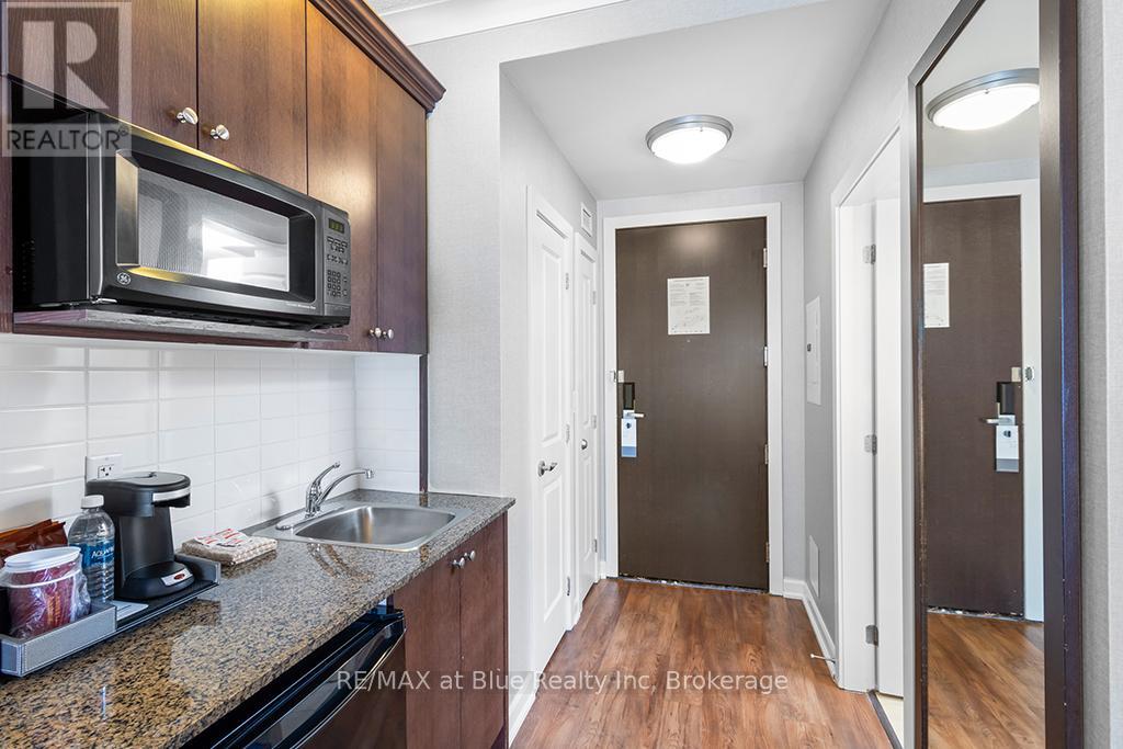 372 - 220 Gord Canning Drive, Blue Mountains, Ontario  L9Y 0V2 - Photo 16 - X12445794