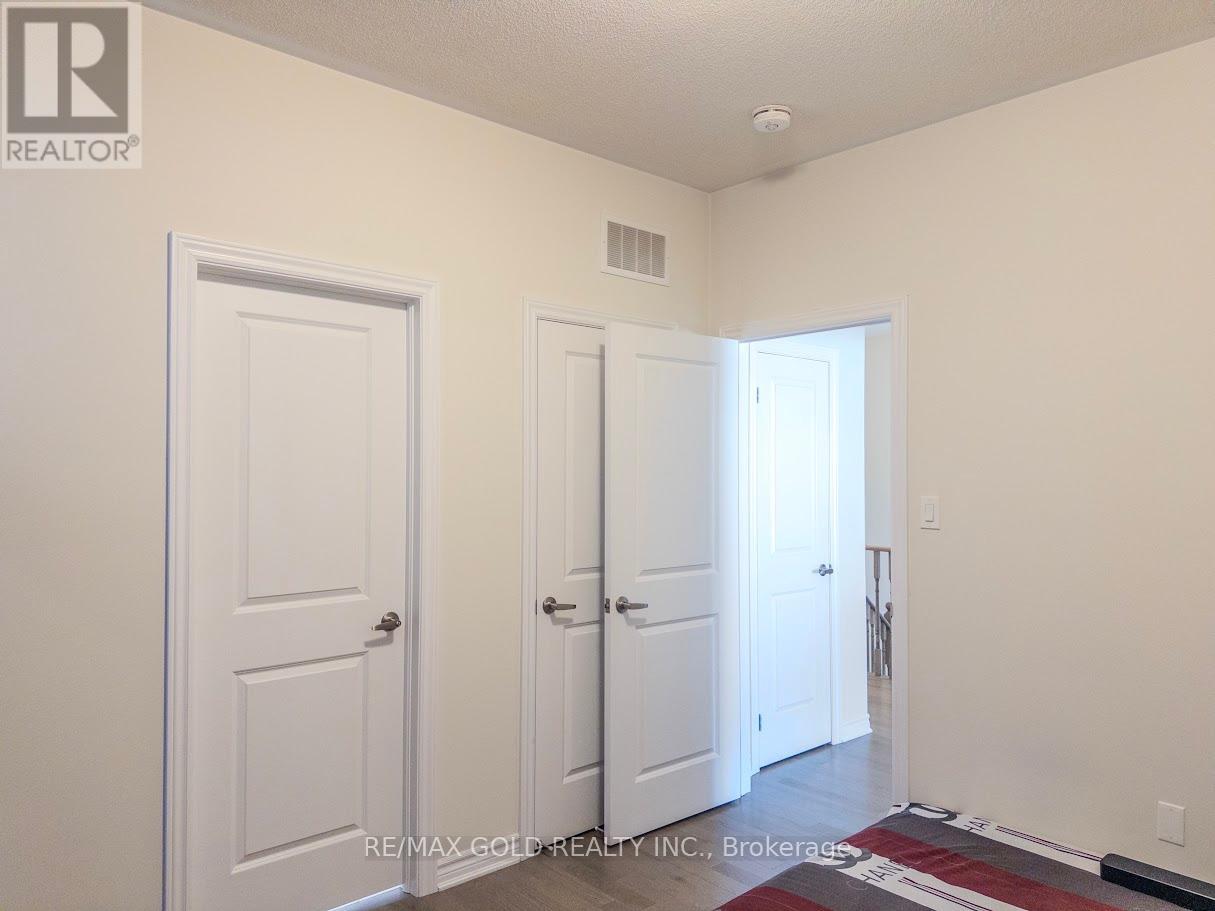 119 Petch Avenue, Caledon, Ontario  L7C 1Z9 - Photo 22 - W12445761