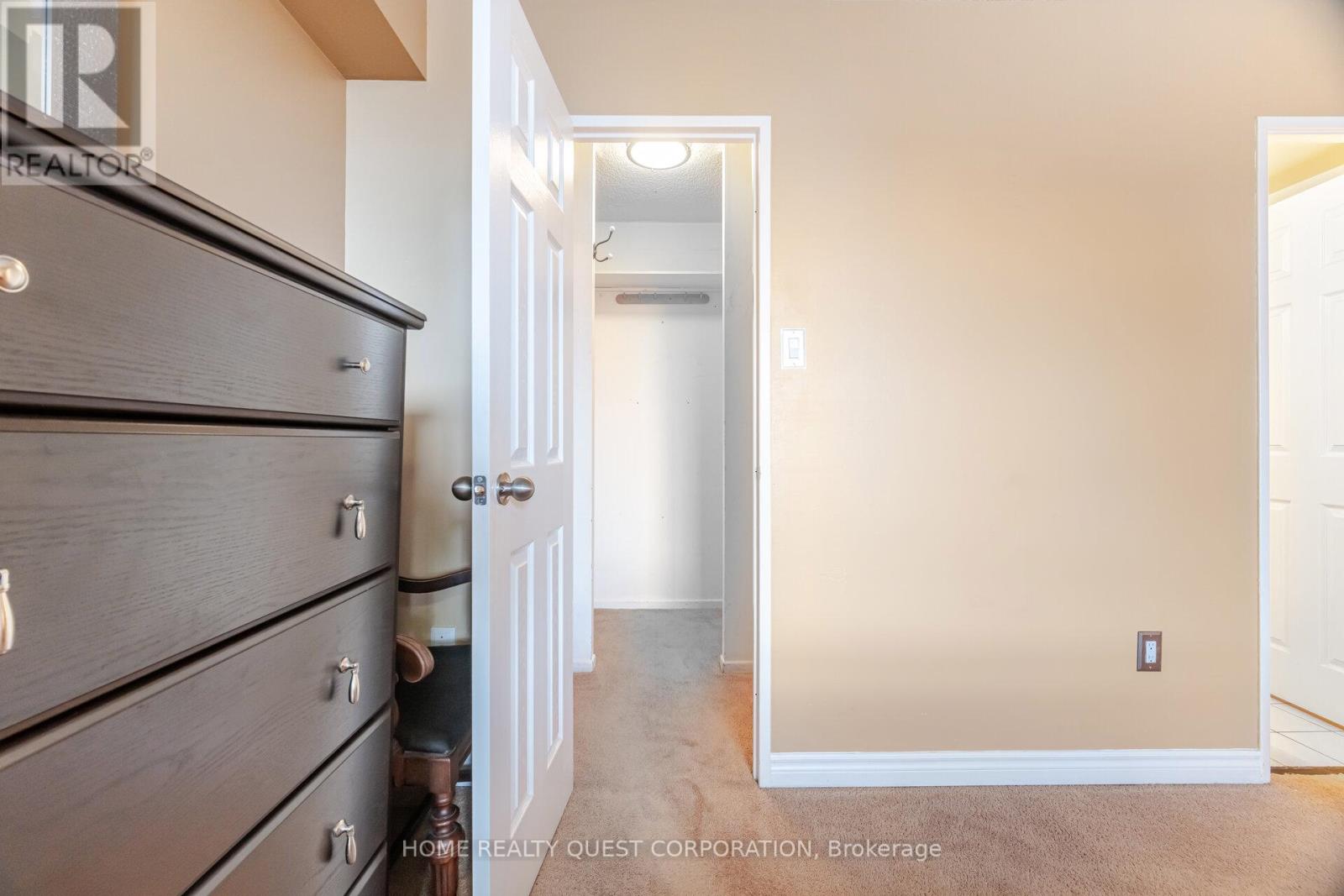 510 - 3170 Kirwin Avenue, Mississauga, Ontario  L5A 3R1 - Photo 21 - W12445785