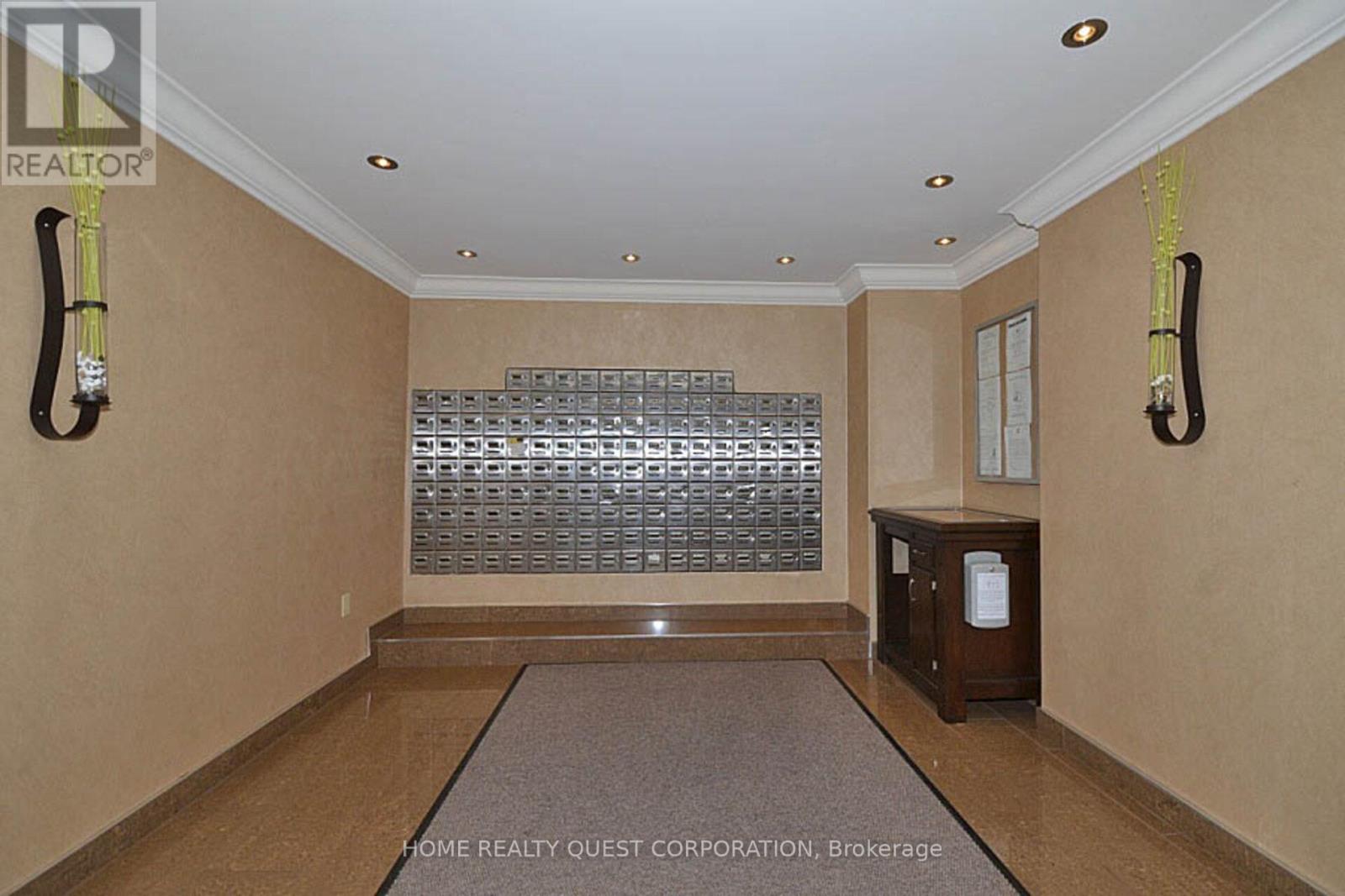 510 - 3170 Kirwin Avenue, Mississauga, Ontario  L5A 3R1 - Photo 29 - W12445785