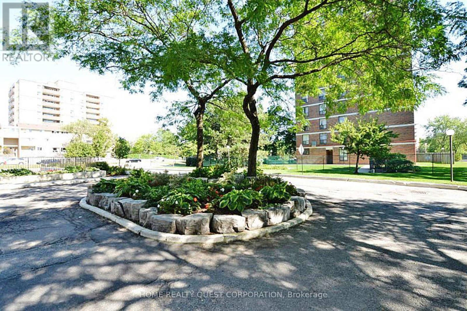 510 - 3170 Kirwin Avenue, Mississauga, Ontario  L5A 3R1 - Photo 35 - W12445785