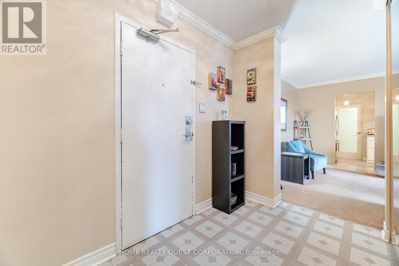 510 - 3170 Kirwin Avenue, Mississauga, Ontario  L5A 3R1 - Photo 4 - W12445785