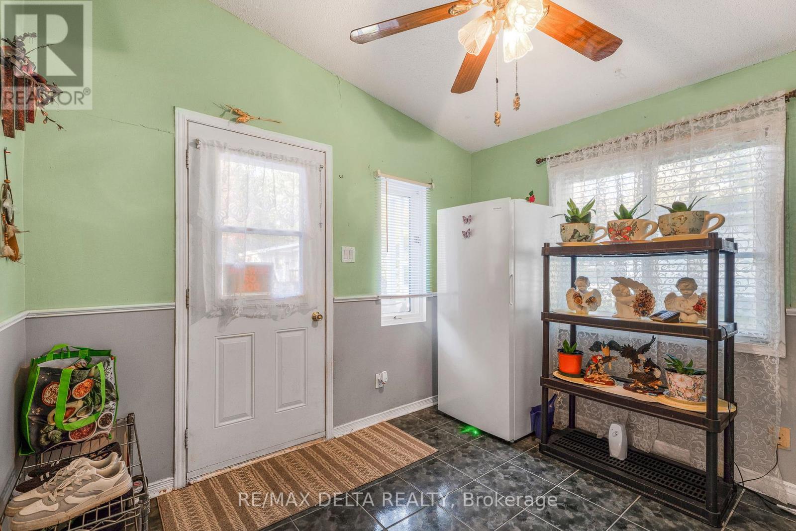 429 - 8250 County Rd 17 S, Clarence-Rockland, Ontario  K4K 1K7 - Photo 3 - X12445790
