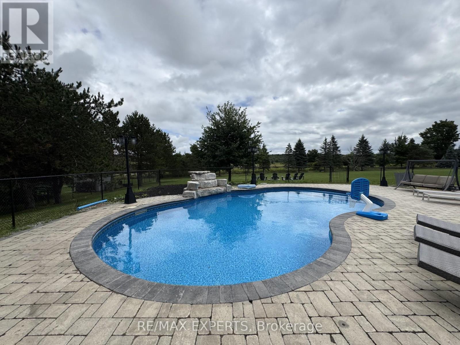 105 Kilkenny Trail, Bradford West Gwillimbury, Ontario  L3Z 3C5 - Photo 40 - N12386402