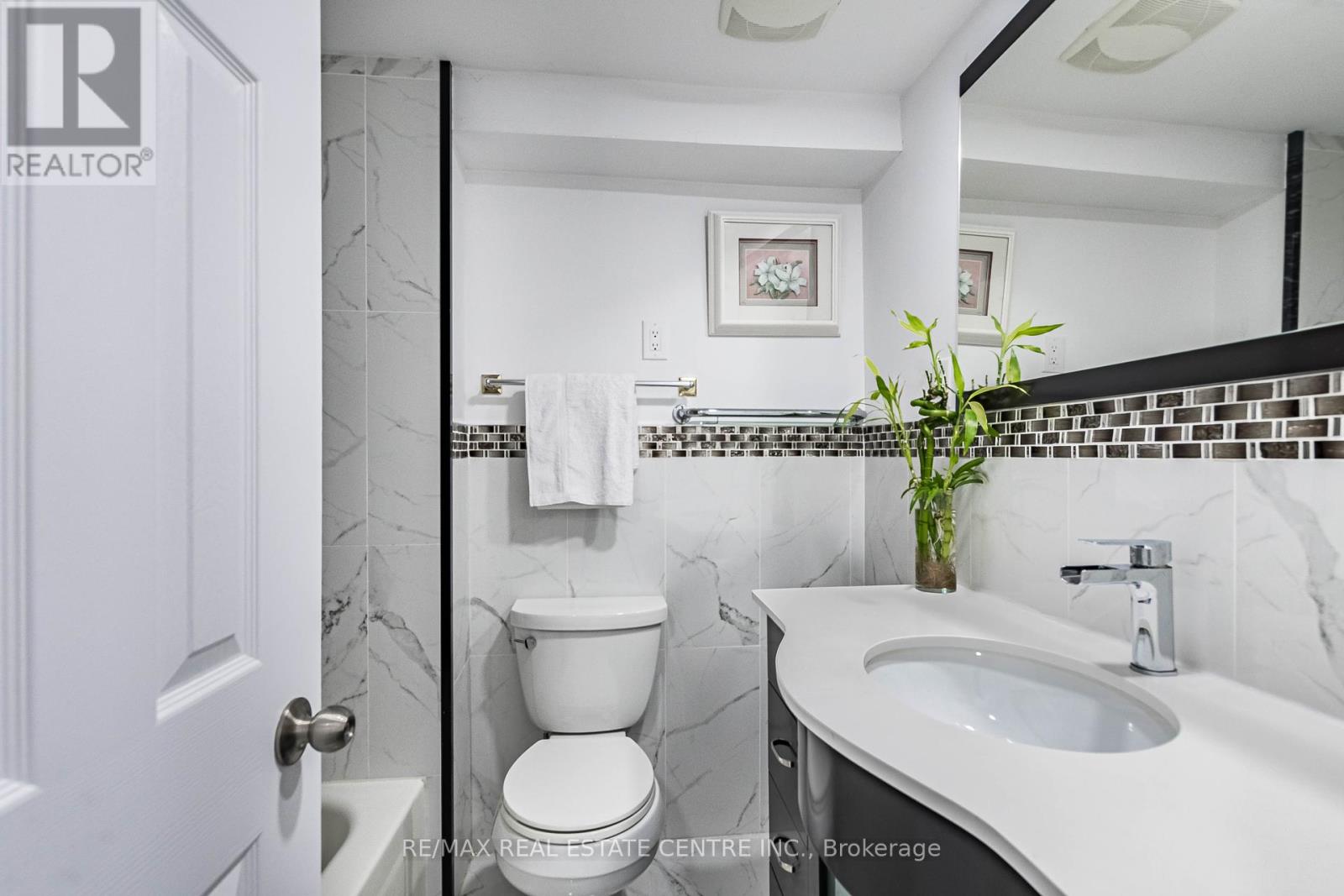 Basement - 4738 Wild Rose Street, Mississauga, Ontario  L5M 5M6 - Photo 11 - W12445706