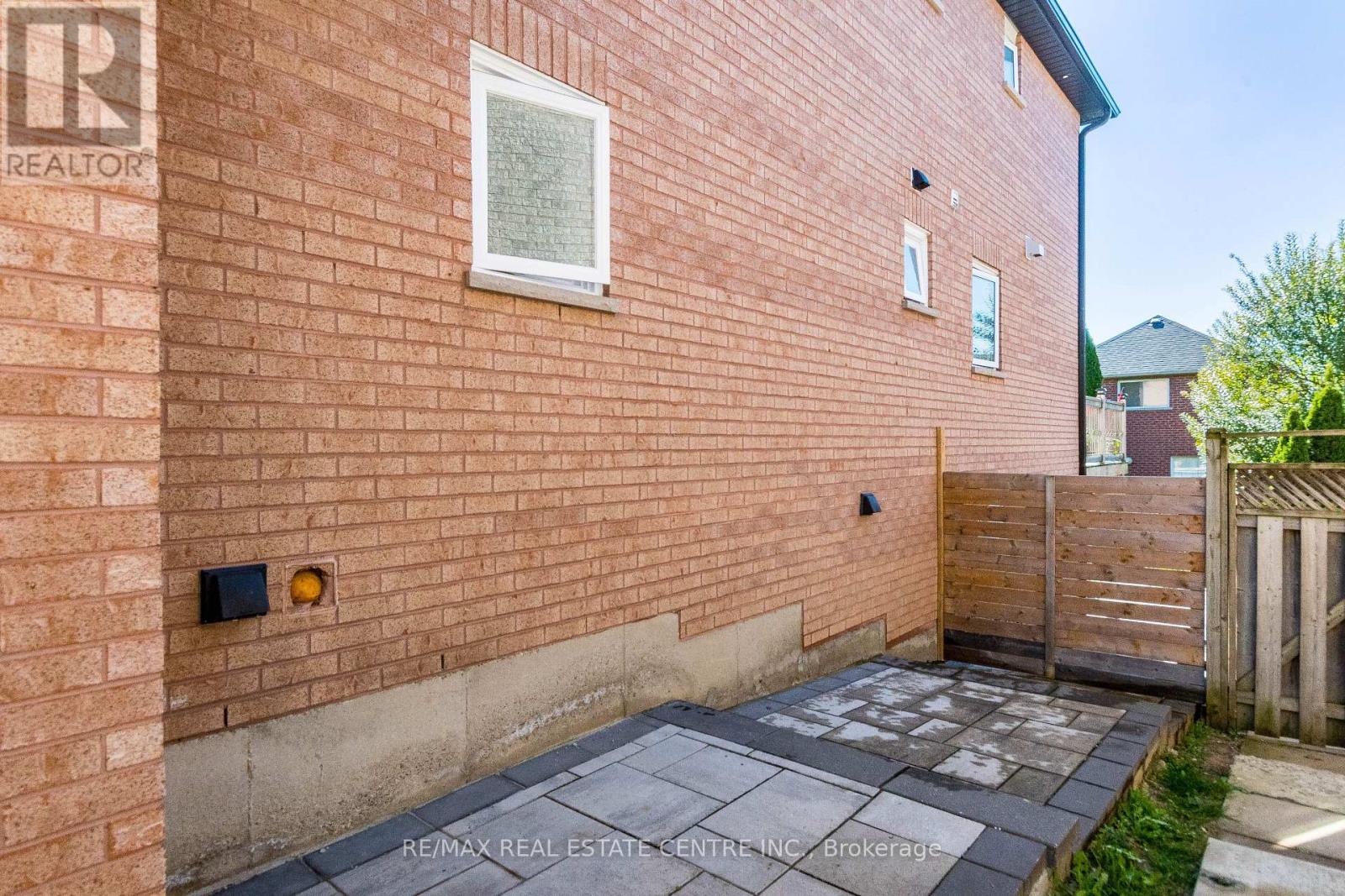 Basement - 4738 Wild Rose Street, Mississauga, Ontario  L5M 5M6 - Photo 23 - W12445706