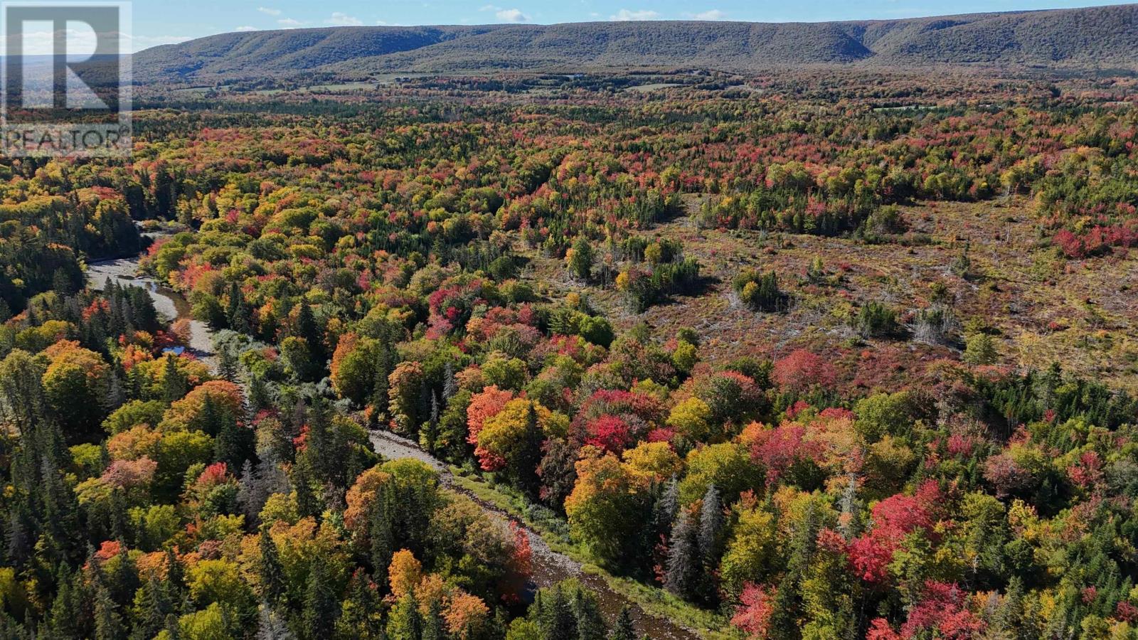 Big Baddeck Road, Baddeck Forks, Nova Scotia  B0E 1B0 - Photo 3 - 202525137
