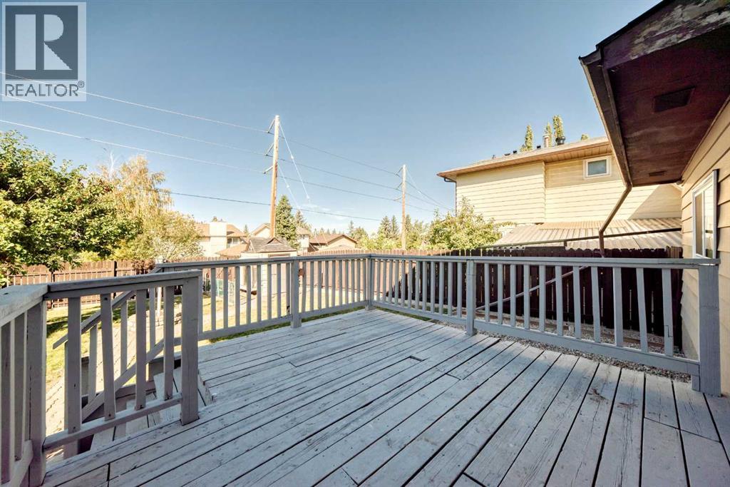 79 Bermuda Drive Nw, Calgary, Alberta  T3K 1H5 - Photo 26 - A2257528