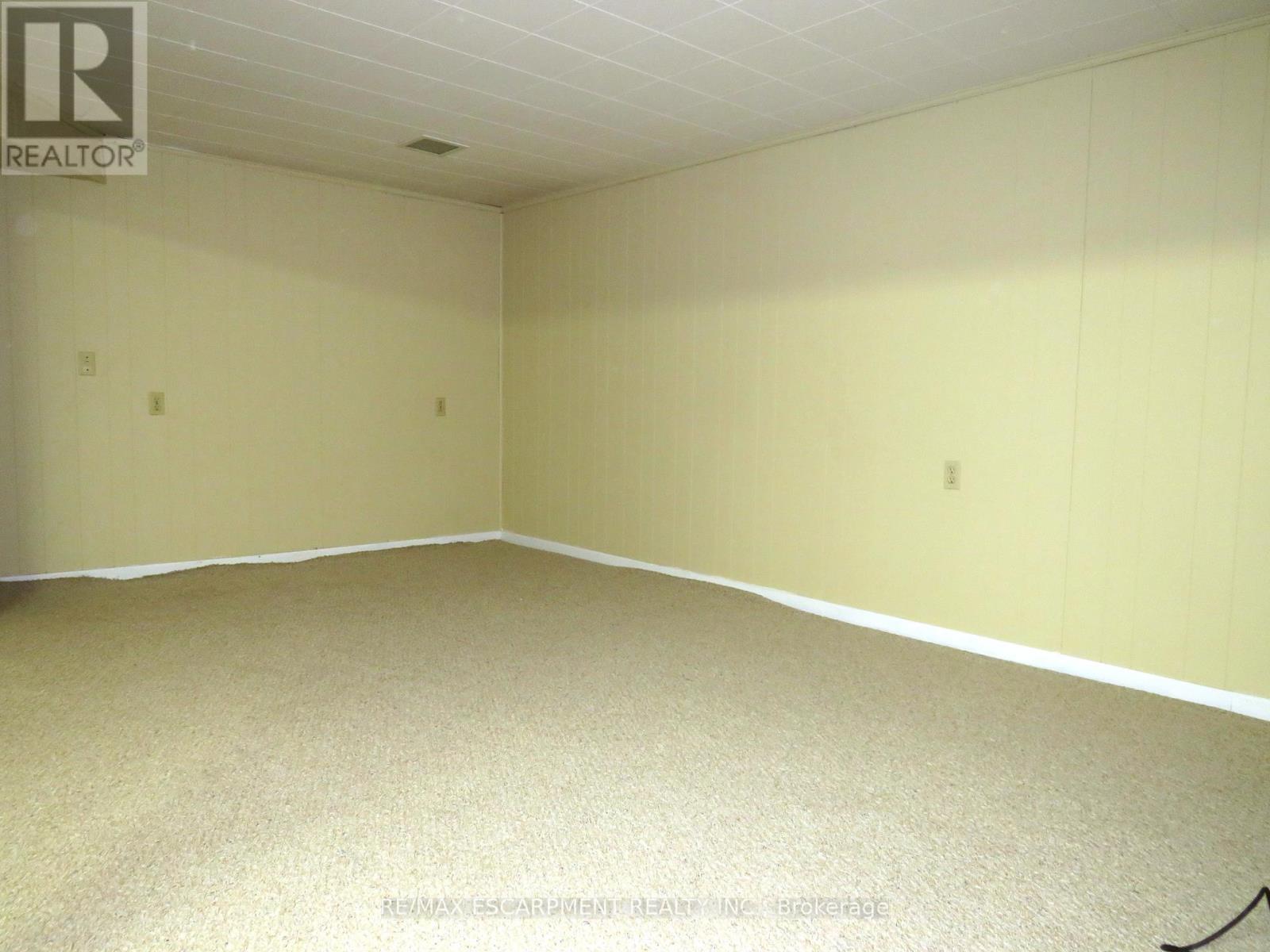 64 Luscombe Street, Hamilton, Ontario  L9A 2J8 - Photo 25 - X12375678
