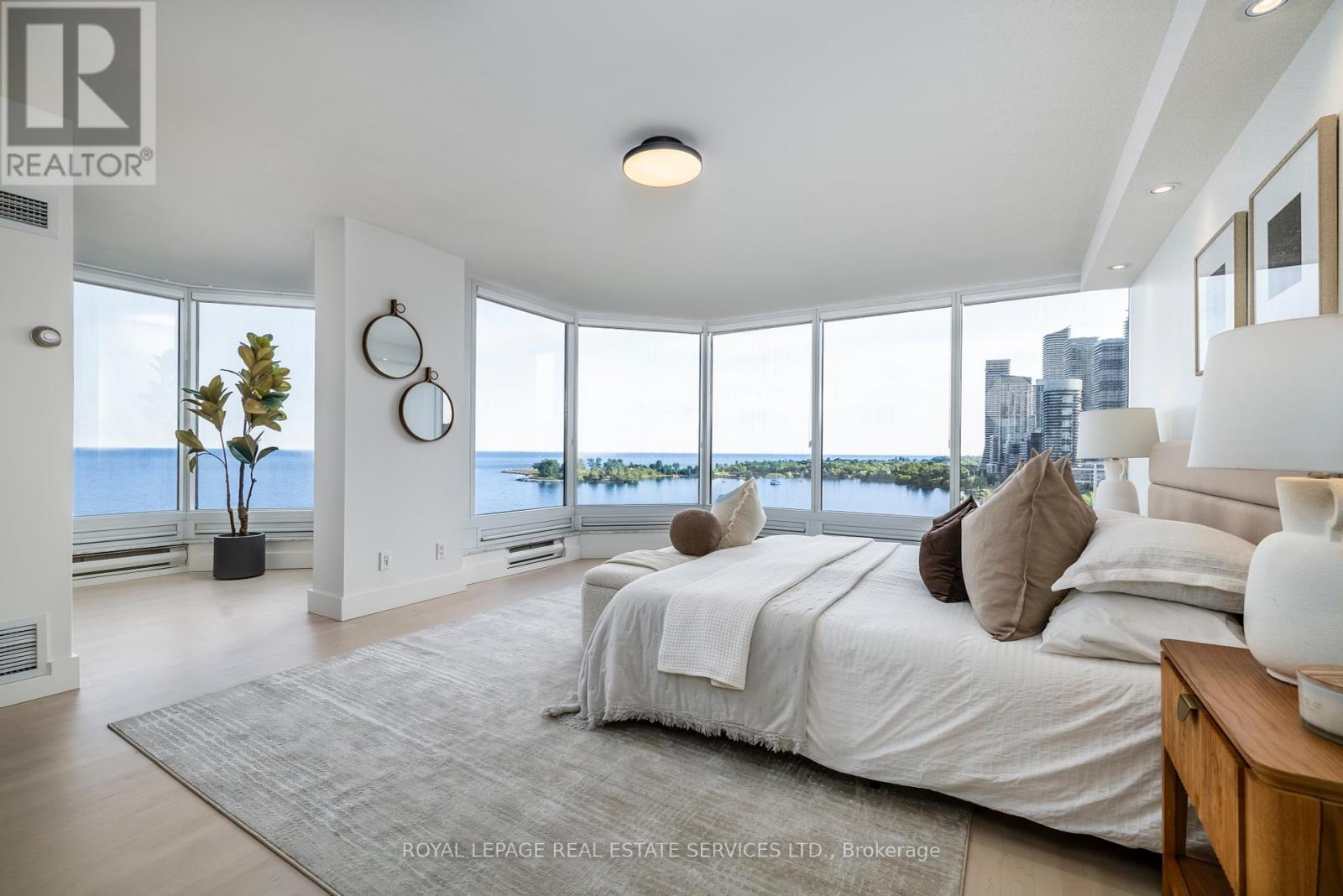 1203 - 1 Palace Pier Court, Toronto, Ontario  M8V 3W9 - Photo 10 - W12269306