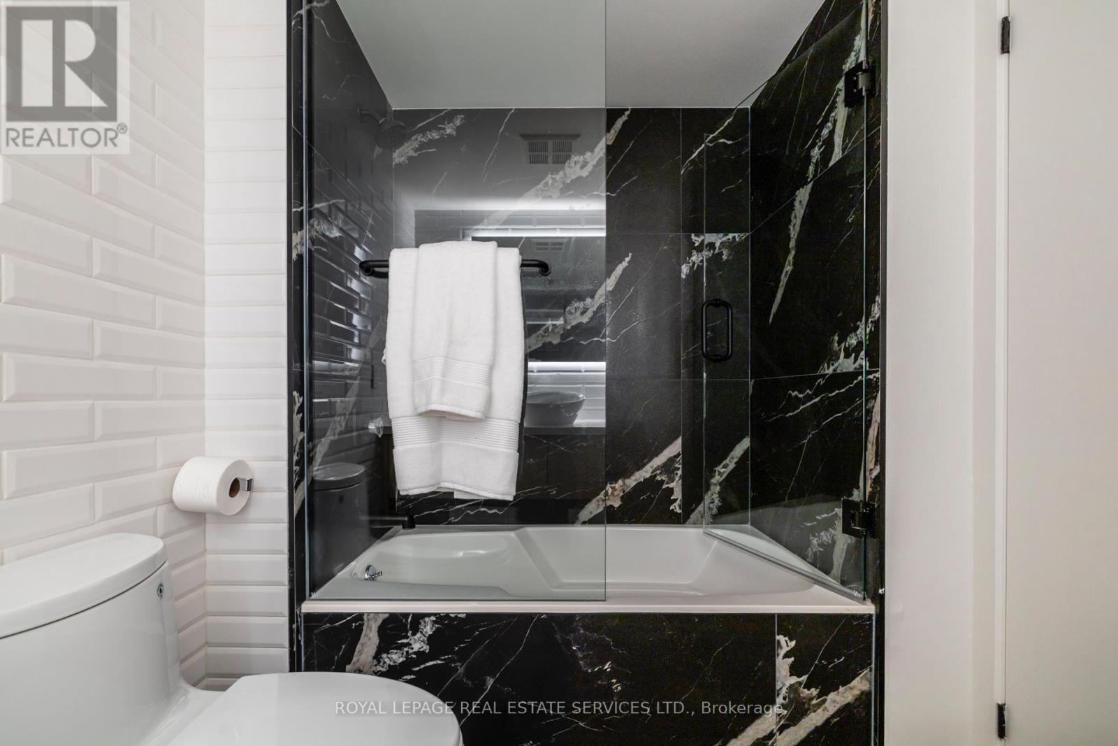 1203 - 1 Palace Pier Court, Toronto, Ontario  M8V 3W9 - Photo 18 - W12269306