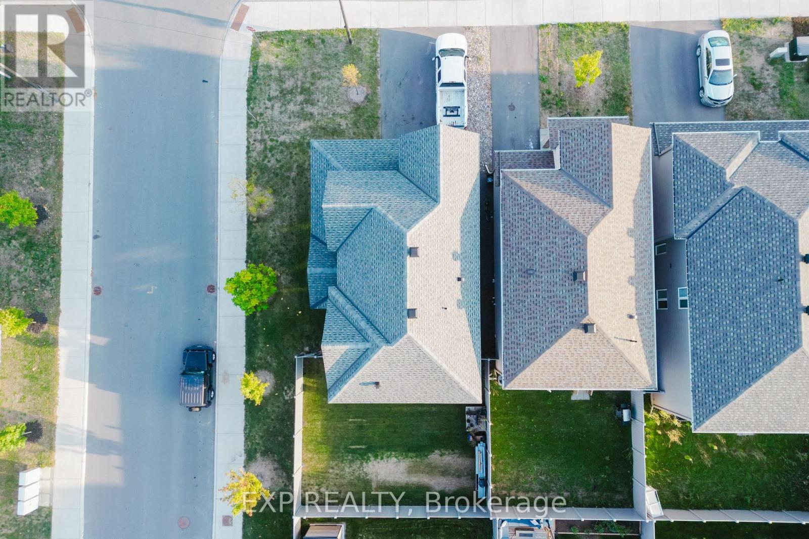 796 Cappamore Drive, Ottawa, Ontario  K2J 6V6 - Photo 2 - X12445798