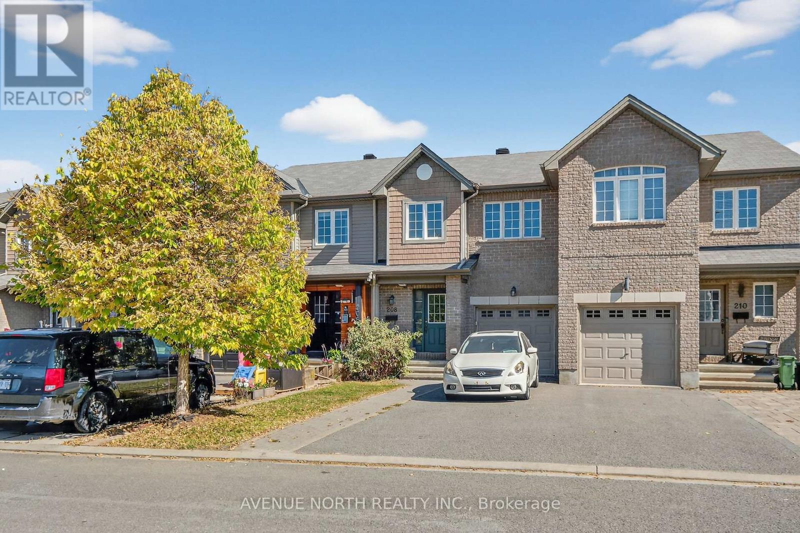 208 KINGSWELL STREET, Ottawa, Ontario
