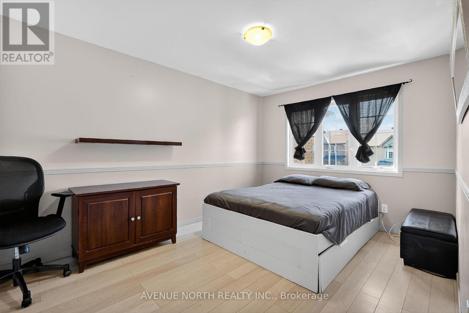 208 Kingswell Street, Ottawa, Ontario  K1T 0L1 - Photo 13 - X12445810